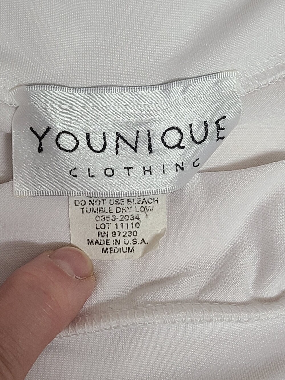 Vintage Younique Clothing Off The Shoulder Top White Slinky Knit Medium Y2K USA - Picture 3 of 3